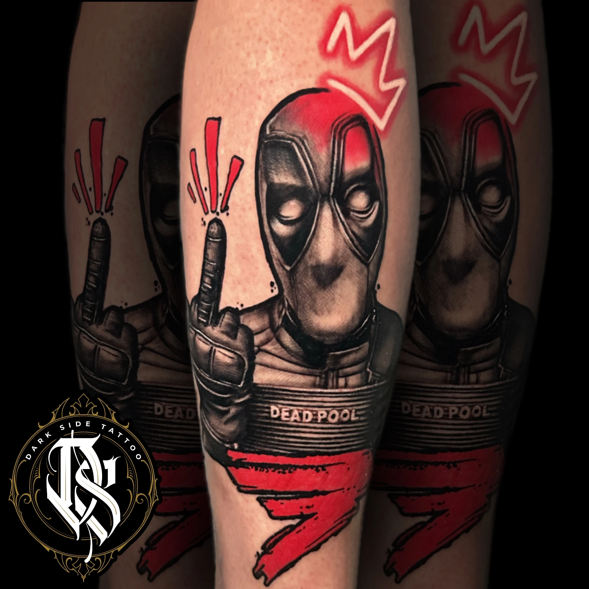 Deadpool színes tetoválás